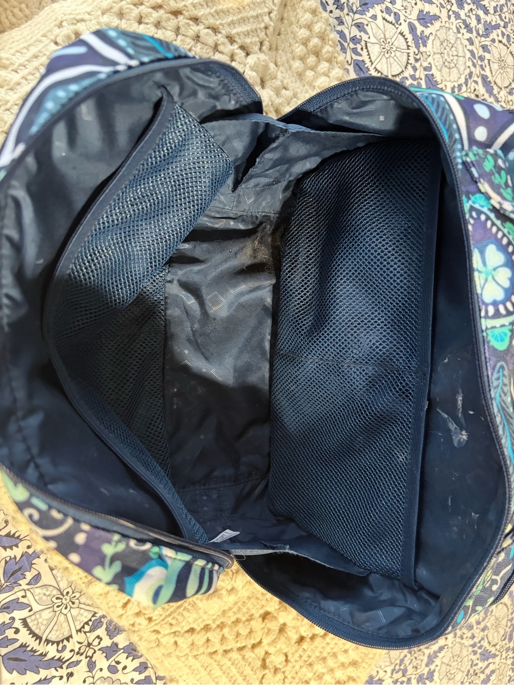 Vera Bradley Navy, Teal & Aqua Paisley cosmetic organizer - GUC- bundle - Picture 4 of 7